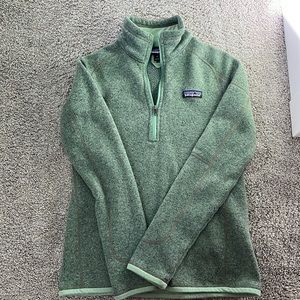 Green Patagonia quarter zip